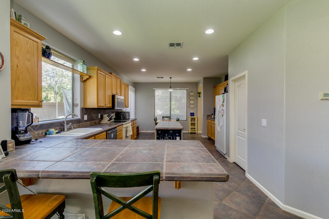 3556 East Bridgeport Parkway Gilbert, AZ 85295 - Photo 16 of 40 16-Bridgeport