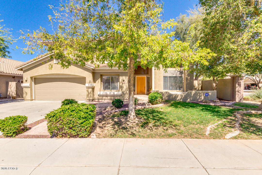 3556 East Bridgeport Parkway Gilbert, AZ 85295 - Photo 2 of 40 01-Bridgeport