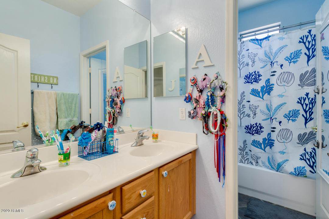 3556 East Bridgeport Parkway Gilbert, AZ 85295 - Photo 32 of 40 35-Bridgeport