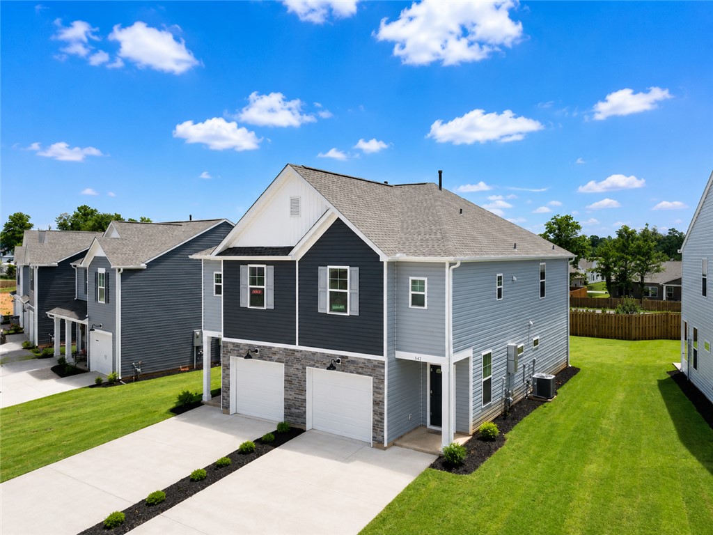 542 Seaborn Circle Pendleton, SC 29670 - Photo 2 of 32