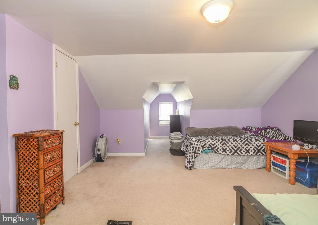 107 Boxwood Road Wilmington, DE 19804 - Photo 11 of 21 Finished Attic w Bedroom