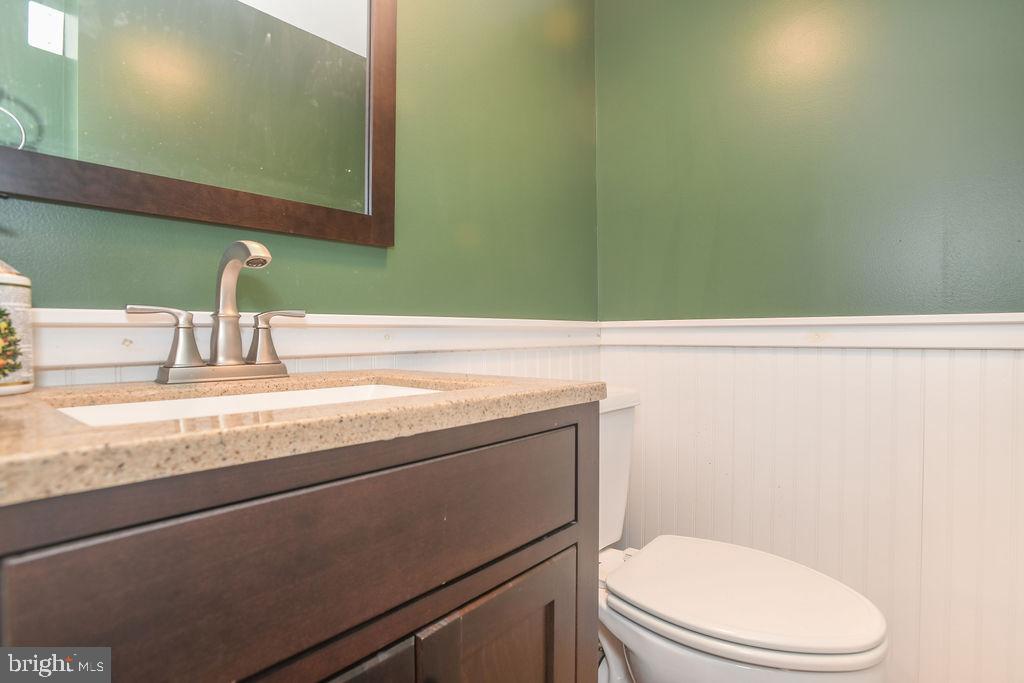 107 Boxwood Road Wilmington, DE 19804 - Photo 16 of 21 Updated Powder Room