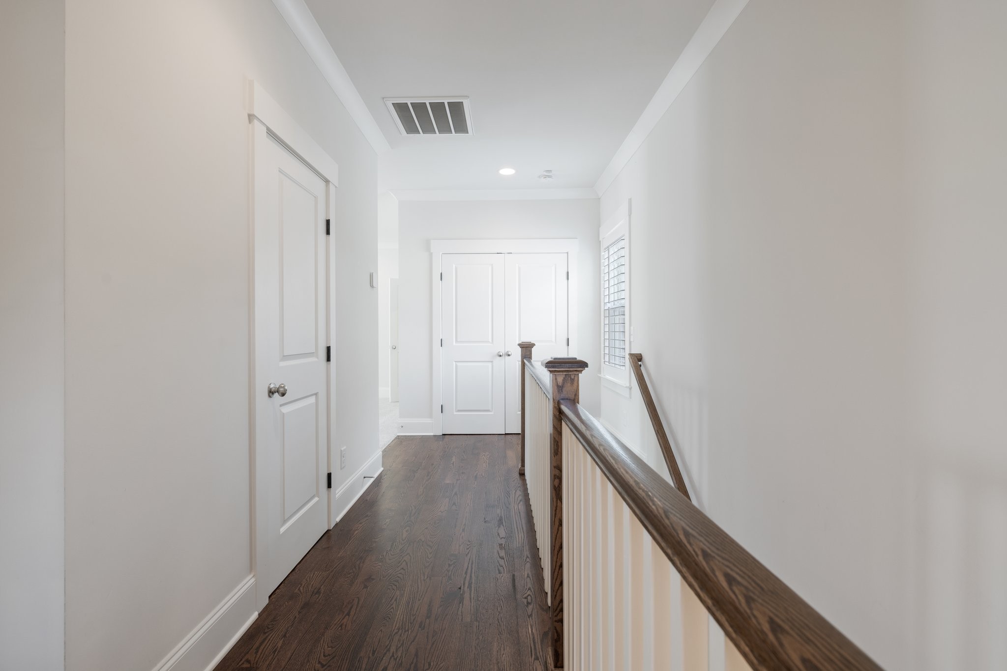 5543 Knob Road Nashville, TN 37209 - Photo 42 of 64 a view of a hallway with wooden floor