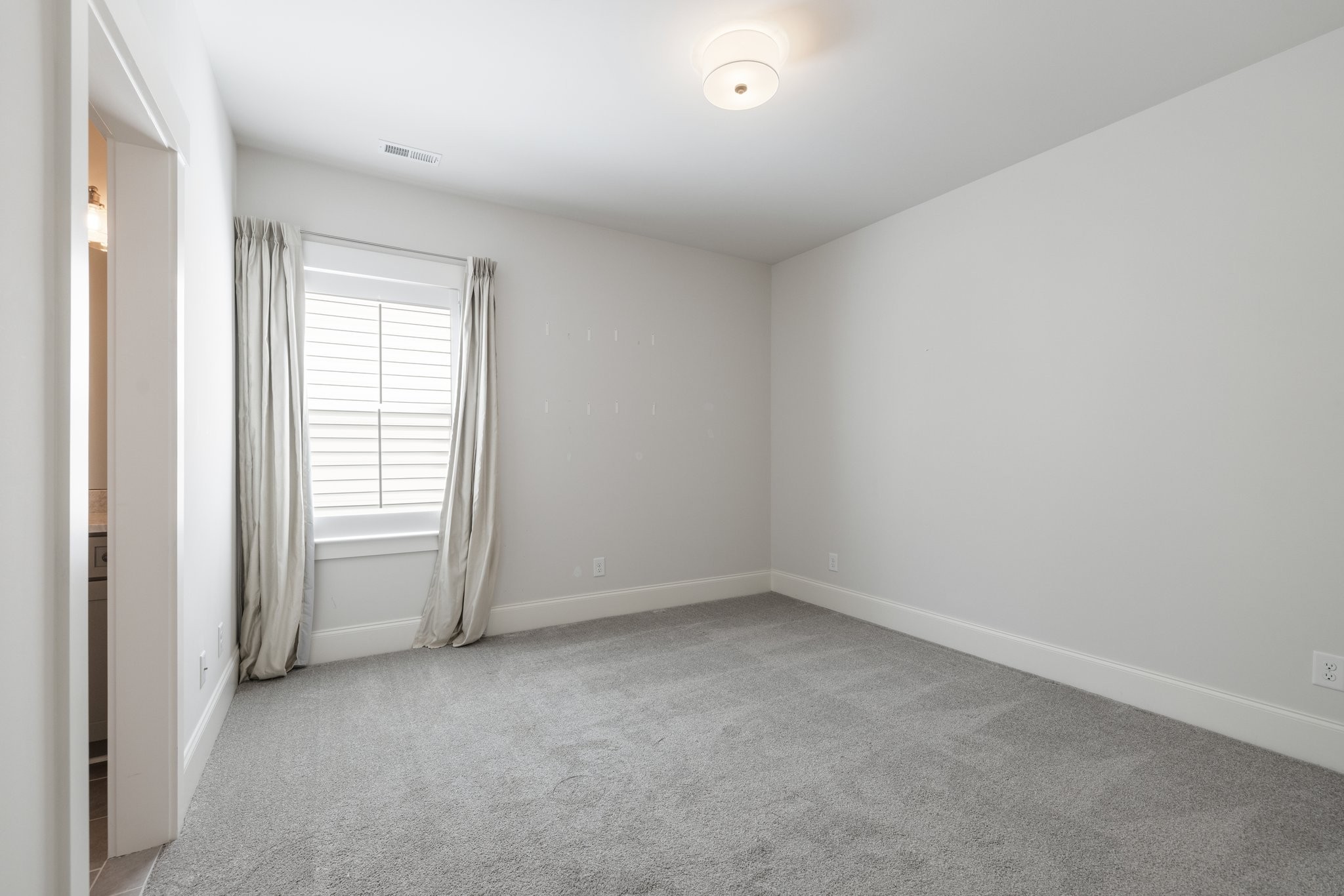 5543 Knob Road Nashville, TN 37209 - Photo 47 of 64 an empty room with a empty space and a window