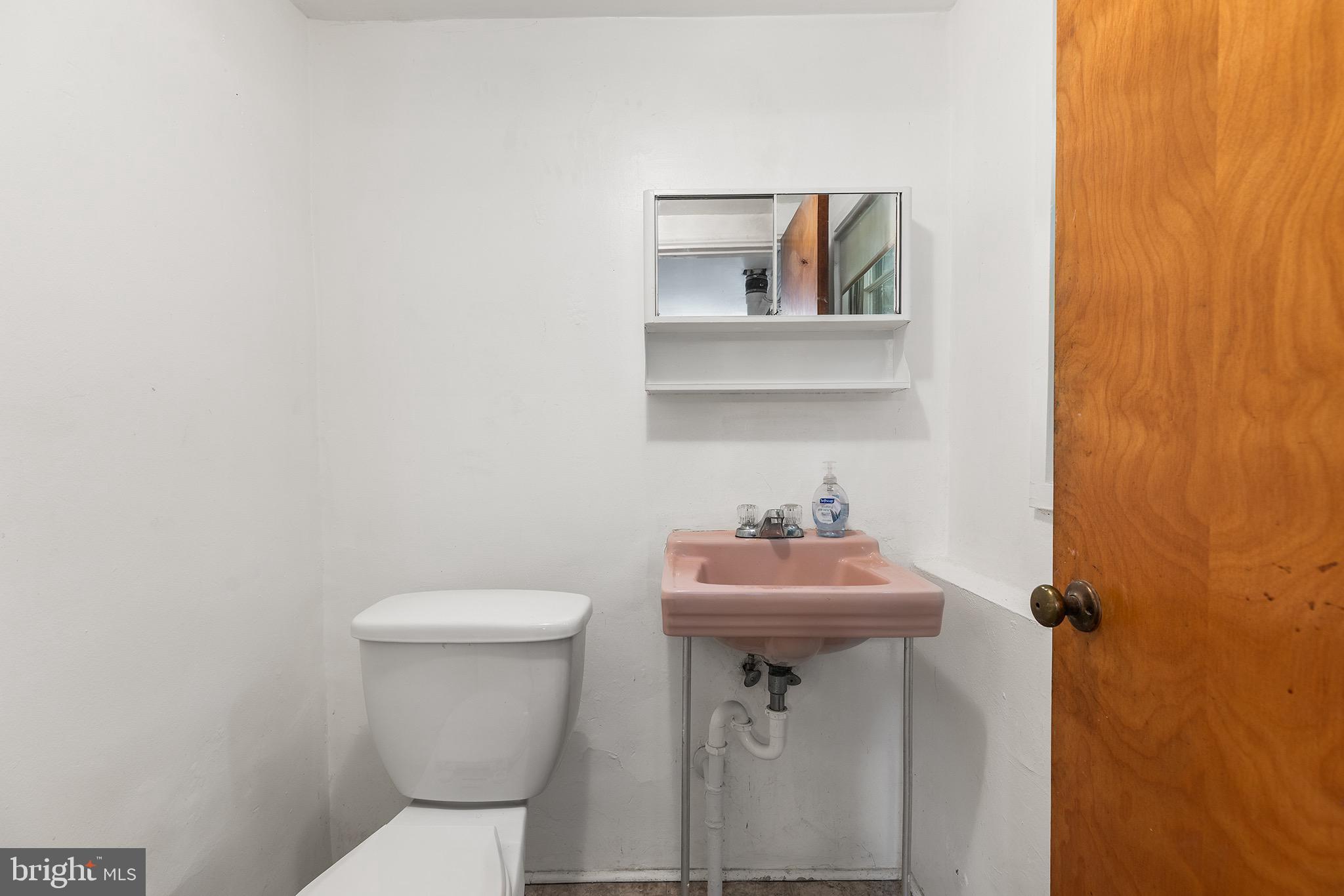 333 Candlewood Road Broomall, PA 19008 - Photo 24 of 27 Powder Room in Basement