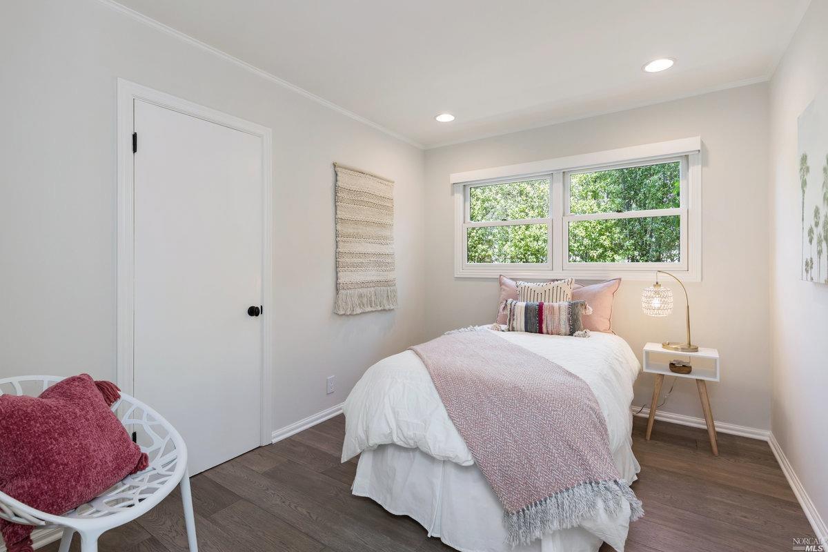 8 Lakeside Drive Corte Madera, CA 94925 - Photo 15 of 22