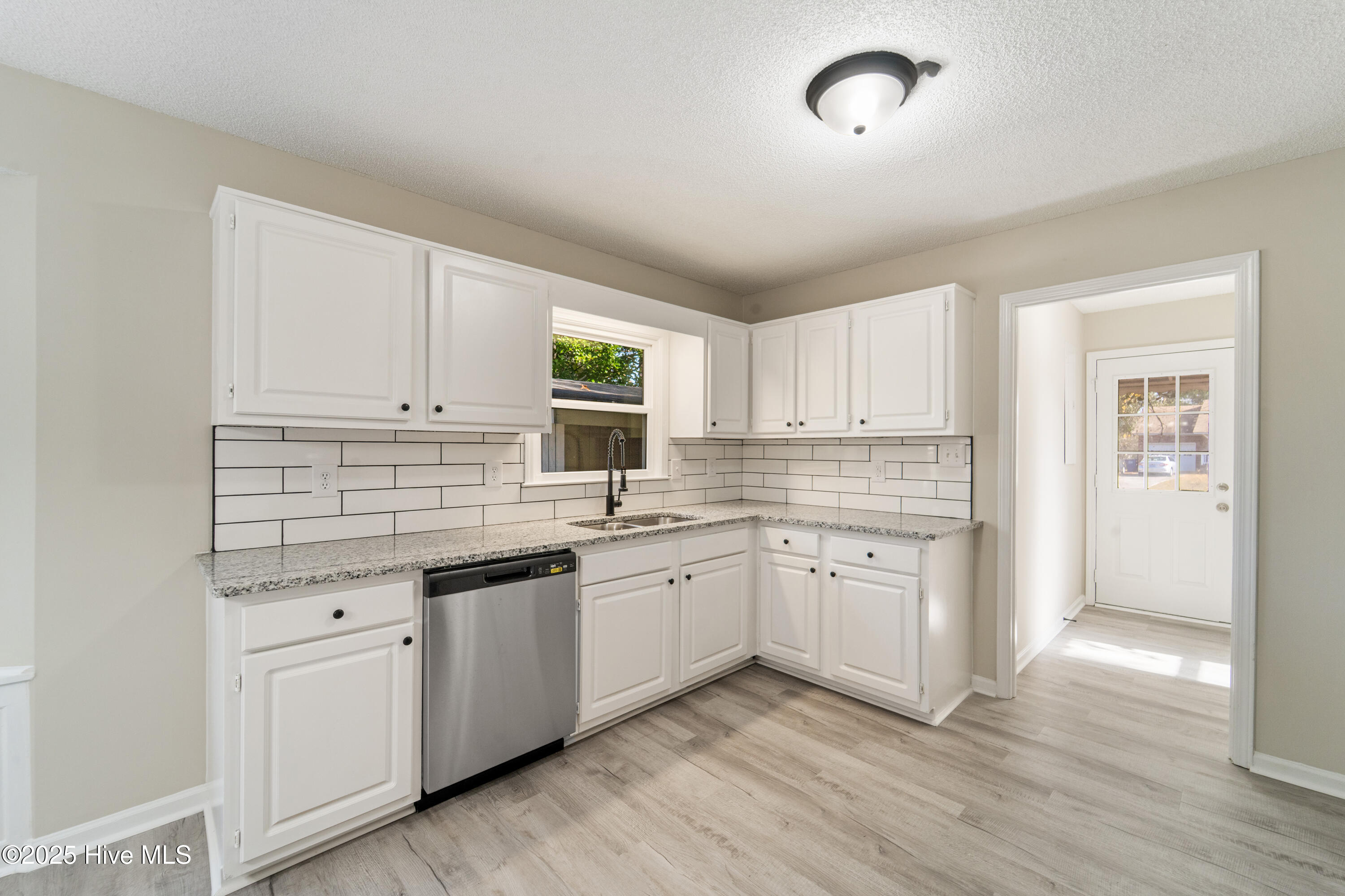110 Albemarle Road Wilmington, NC 28405 - Photo 15 of 35 DSC05998