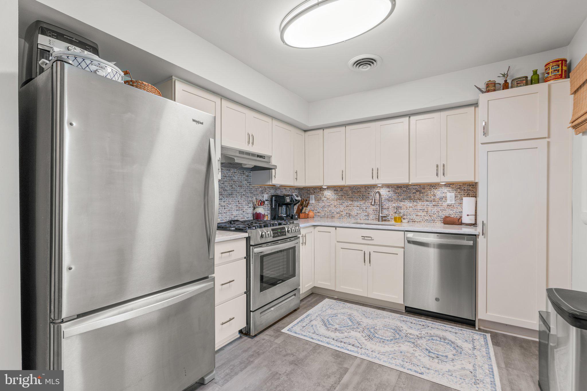 6802 Redberry Road Clarksville, MD 21029 - Photo 8 of 45 Kitchen