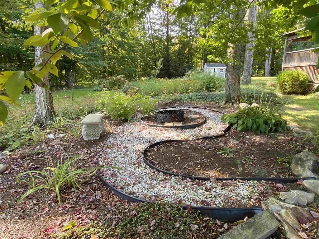 360 Mending Walls Road Manchester, VT 05255 - Photo 3 of 51