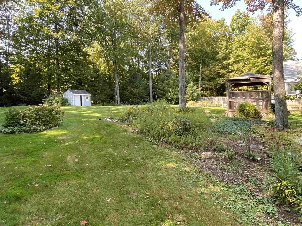 360 Mending Walls Road Manchester, VT 05255 - Photo 4 of 51