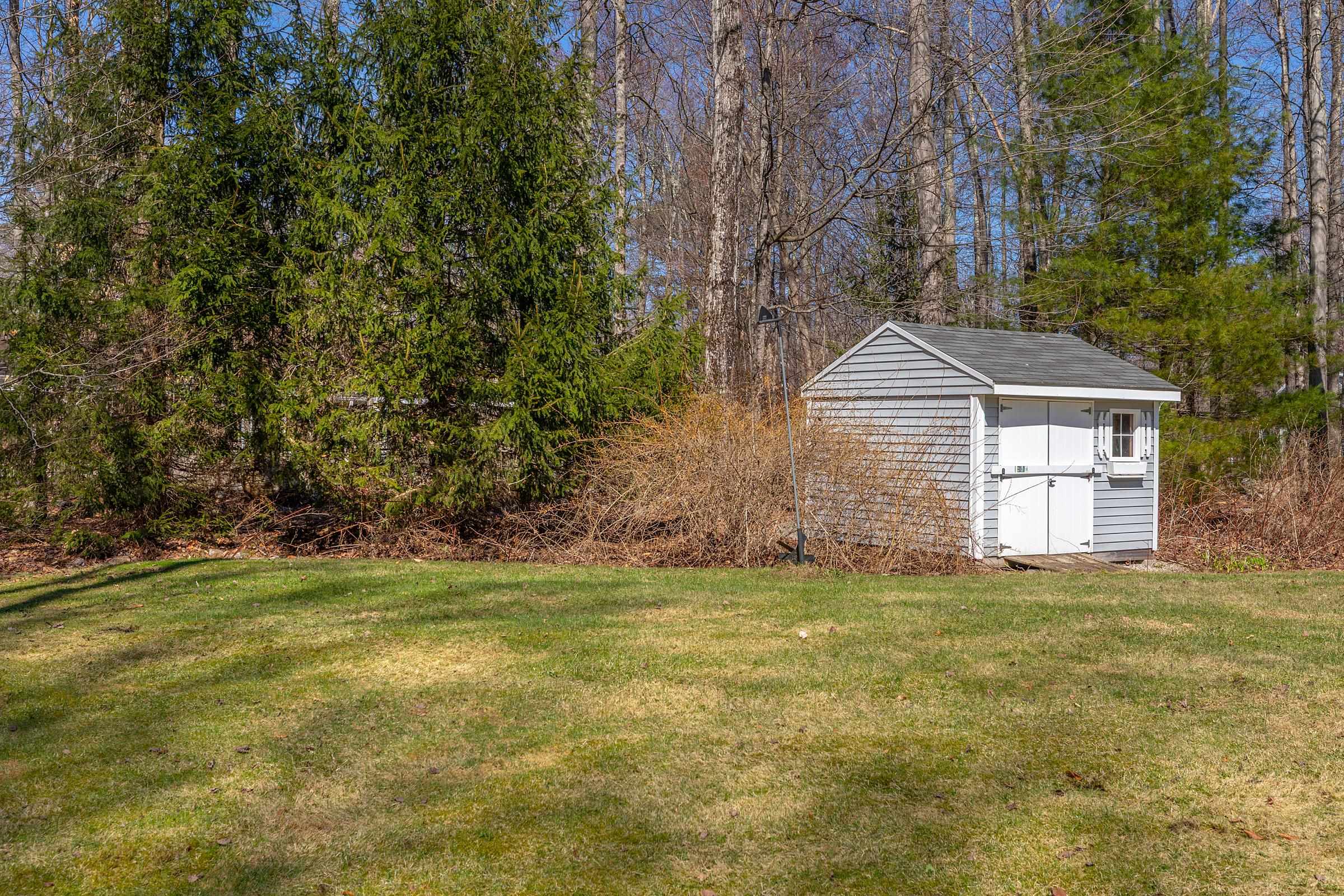 360 Mending Walls Road Manchester, VT 05255 - Photo 7 of 51