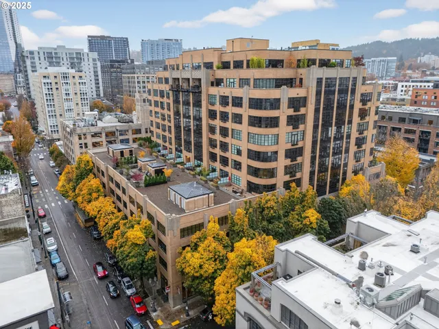$895,000 | 420 Northwest 11th Avenue, Unit 1009, Portland, OR 97209