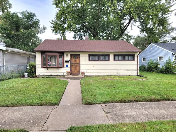 $114,900 | 15120 Lincoln Avenue, Harvey, IL 60426
