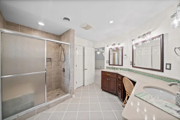 $755,900 | 815 Shady Bluff Trail, Clarksville, TN 37043
