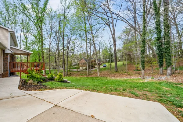 $755,900 | 815 Shady Bluff Trail, Clarksville, TN 37043