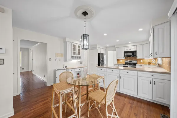 $755,900 | 815 Shady Bluff Trail, Clarksville, TN 37043