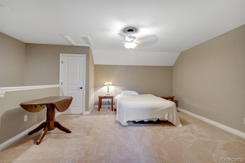 2666 Helmsdale Circle Rochester Hills, MI 48307 - Photo 15 of 22