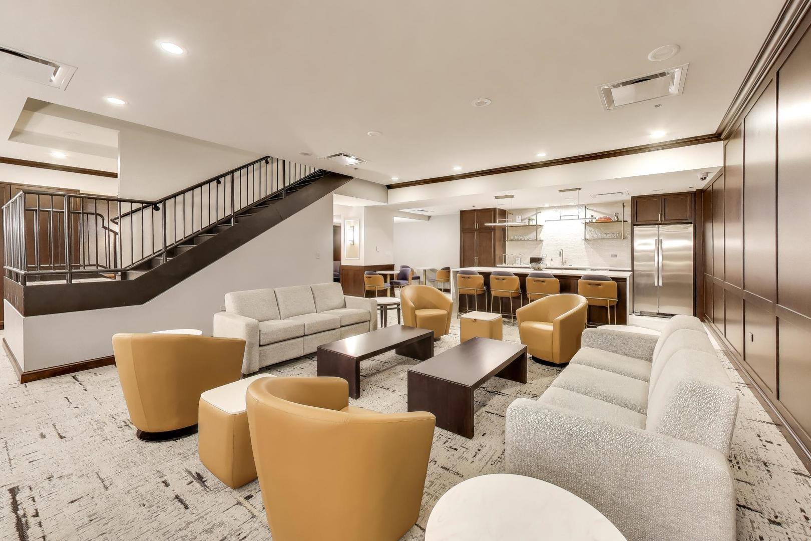 310 South Michigan Avenue, Unit 1013 Chicago, IL 60604 - Photo 30 of 39