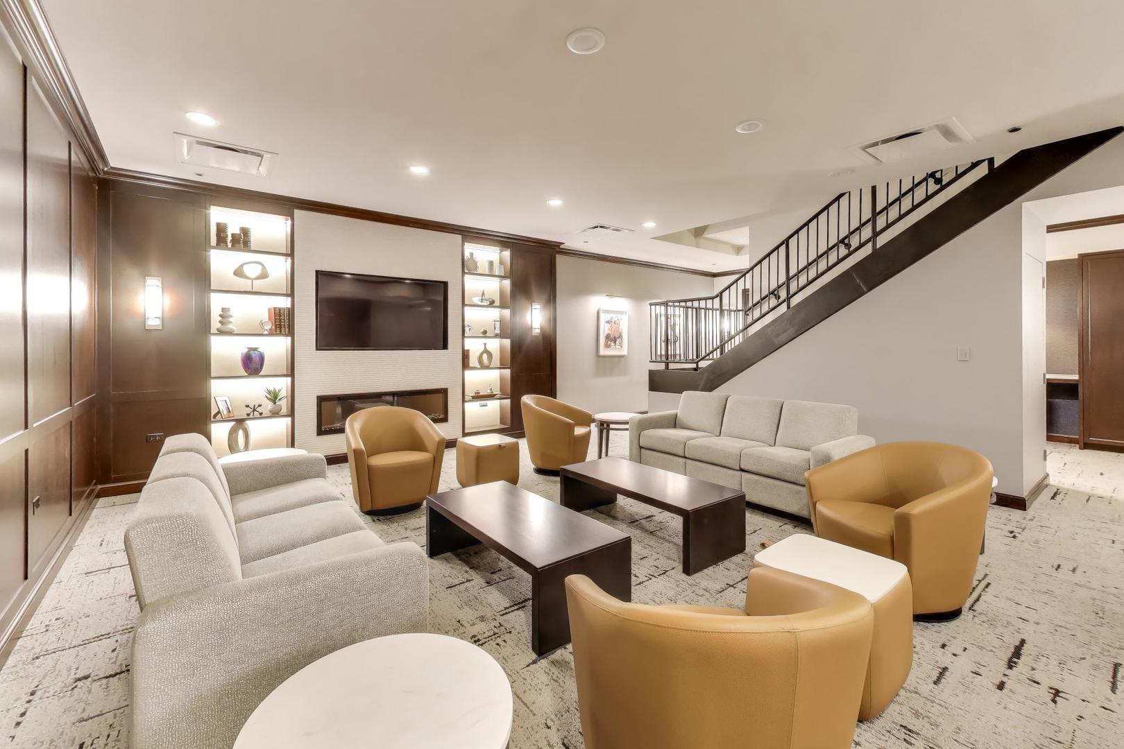 310 South Michigan Avenue, Unit 1013 Chicago, IL 60604 - Photo 31 of 39