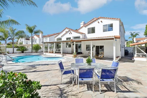 $1,375,000 | 4923 Amador Drive, Oceanside, CA 92056