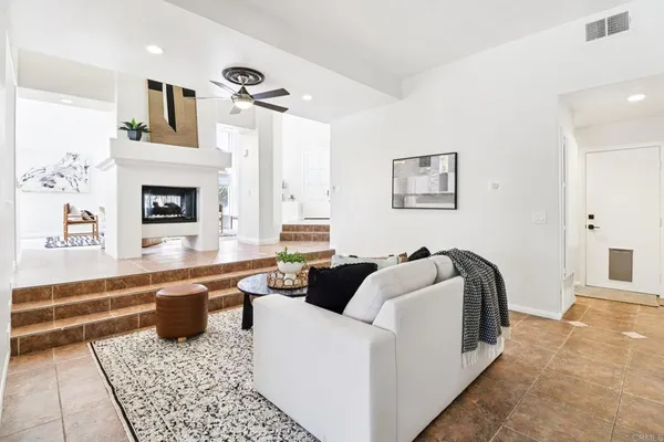 $1,375,000 | 4923 Amador Drive, Oceanside, CA 92056