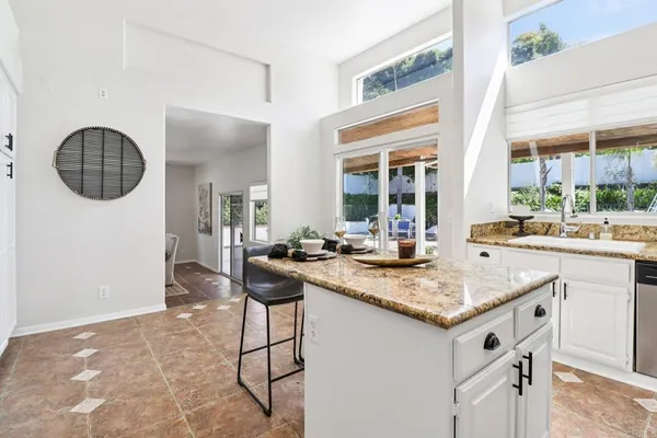 $1,375,000 | 4923 Amador Drive, Oceanside, CA 92056