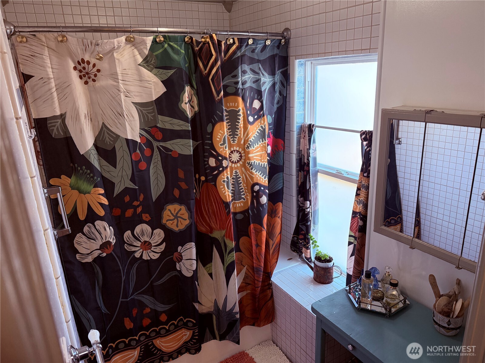 514 South Division Street Odessa, WA 99159 - Photo 21 of 40 a view of walk in closet with clothes and shoes