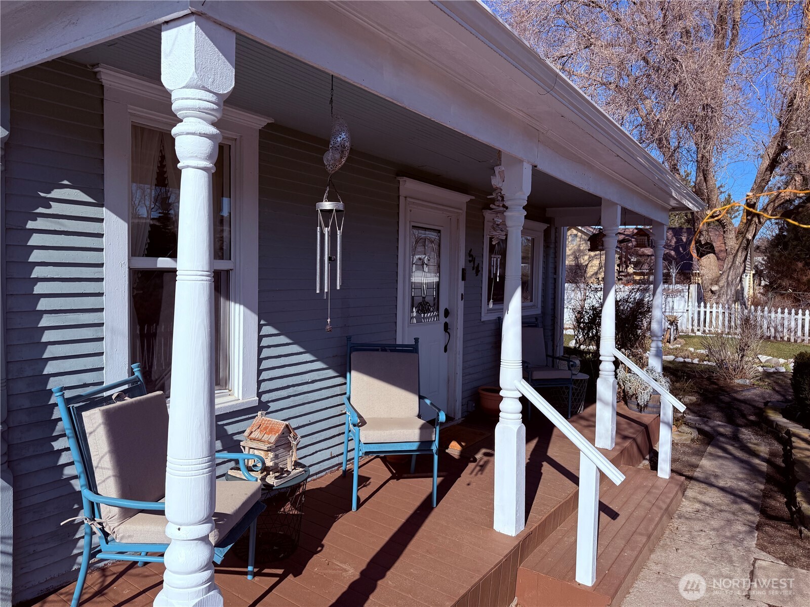 514 South Division Street Odessa, WA 99159 - Photo 3 of 40 a view of entryway with patio