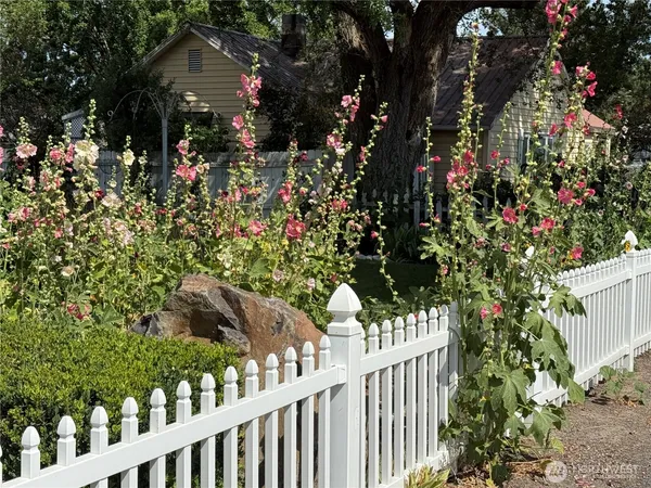 $225,000 | 514 South Division Street, Odessa, WA 99159