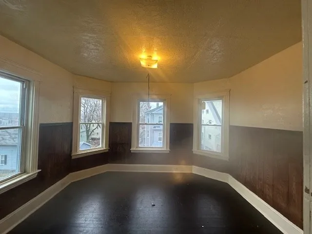 $2,500 | 42 Dorcester, Unit 3, Worcester, MA 01604