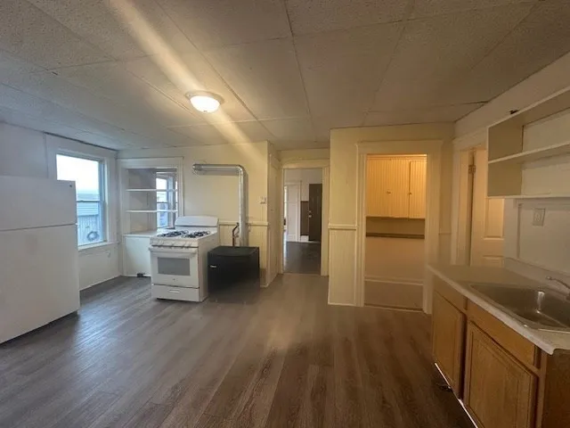 $2,500 | 42 Dorcester, Unit 3, Worcester, MA 01604