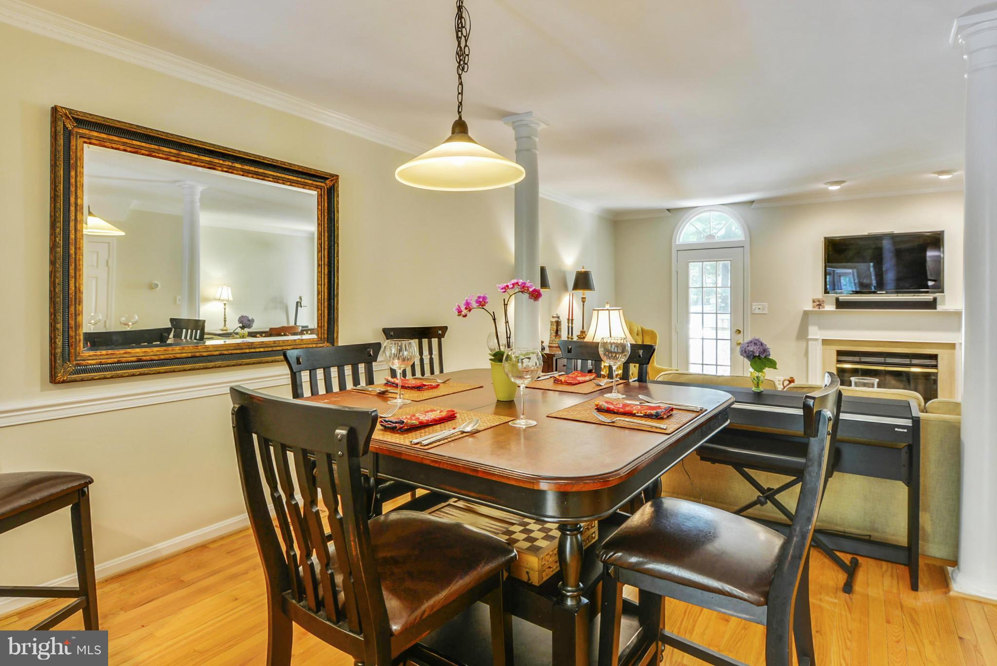 11717 Great Owl Circle Reston, VA 20194 - Photo 5 of 30 Dining Room