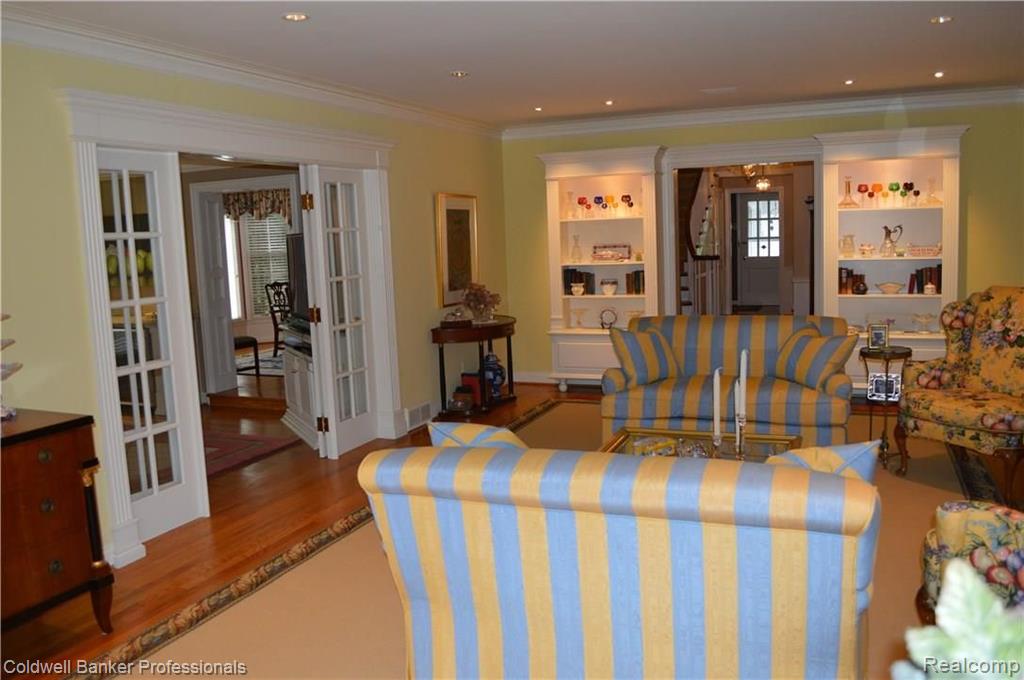 21 Beacon Hill Road Grosse Pointe Farms, MI 48236 - Photo 31 of 93