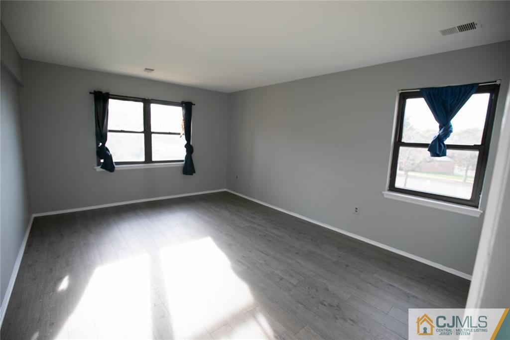 1416 Raspberry Court Edison, NJ 08817 - Photo 17 of 34