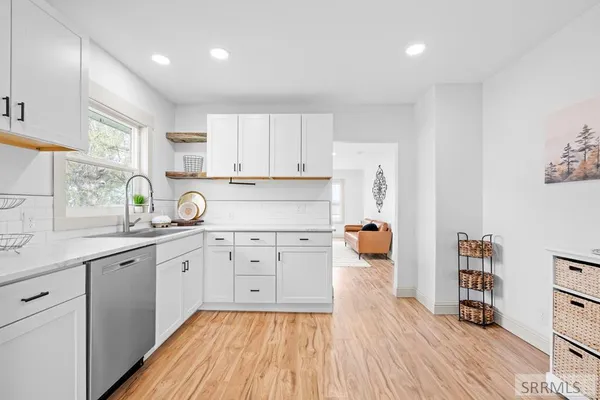 $420,000 | 7675 North 45th East, Idaho Falls, ID 83401