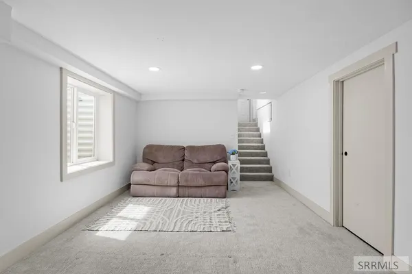 $420,000 | 7675 North 45th East, Idaho Falls, ID 83401