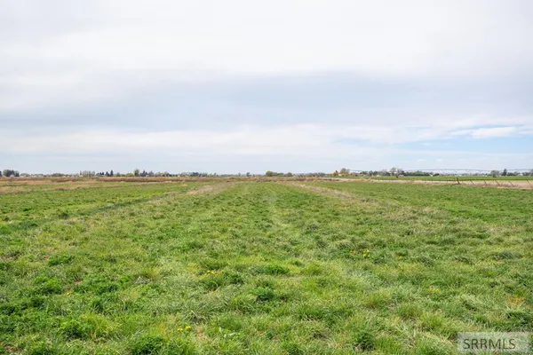 $420,000 | 7675 North 45th East, Idaho Falls, ID 83401