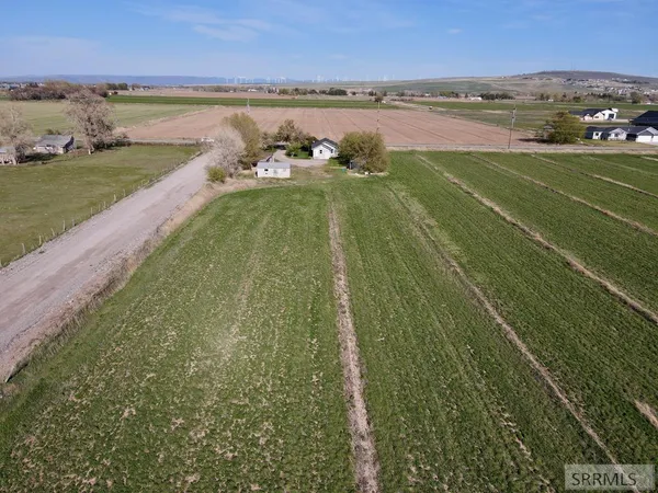 $420,000 | 7675 North 45th East, Idaho Falls, ID 83401