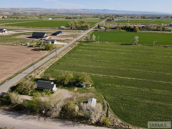 $420,000 | 7675 North 45th East, Idaho Falls, ID 83401