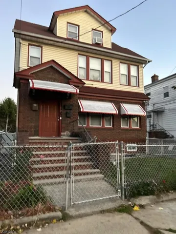 $1,995 | 234 Eastern Parkway, Newark, NJ 07106