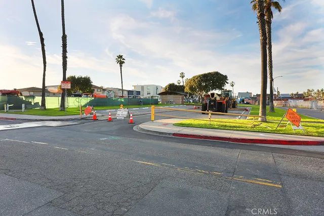 $2,990,000 | 17185 Pacific Coast Highway, Huntington Beach, CA 90742