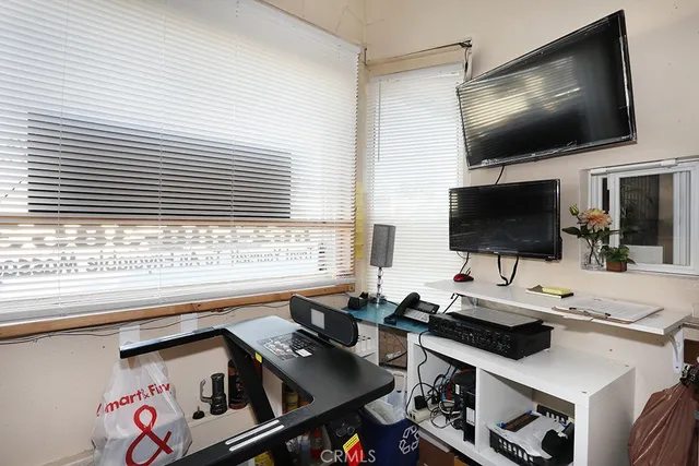 $2,990,000 | 17185 Pacific Coast Highway, Huntington Beach, CA 90742