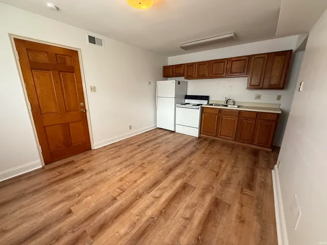 $800 | 665 St Marys Drive, Unit 3, Evansville, IN 47714