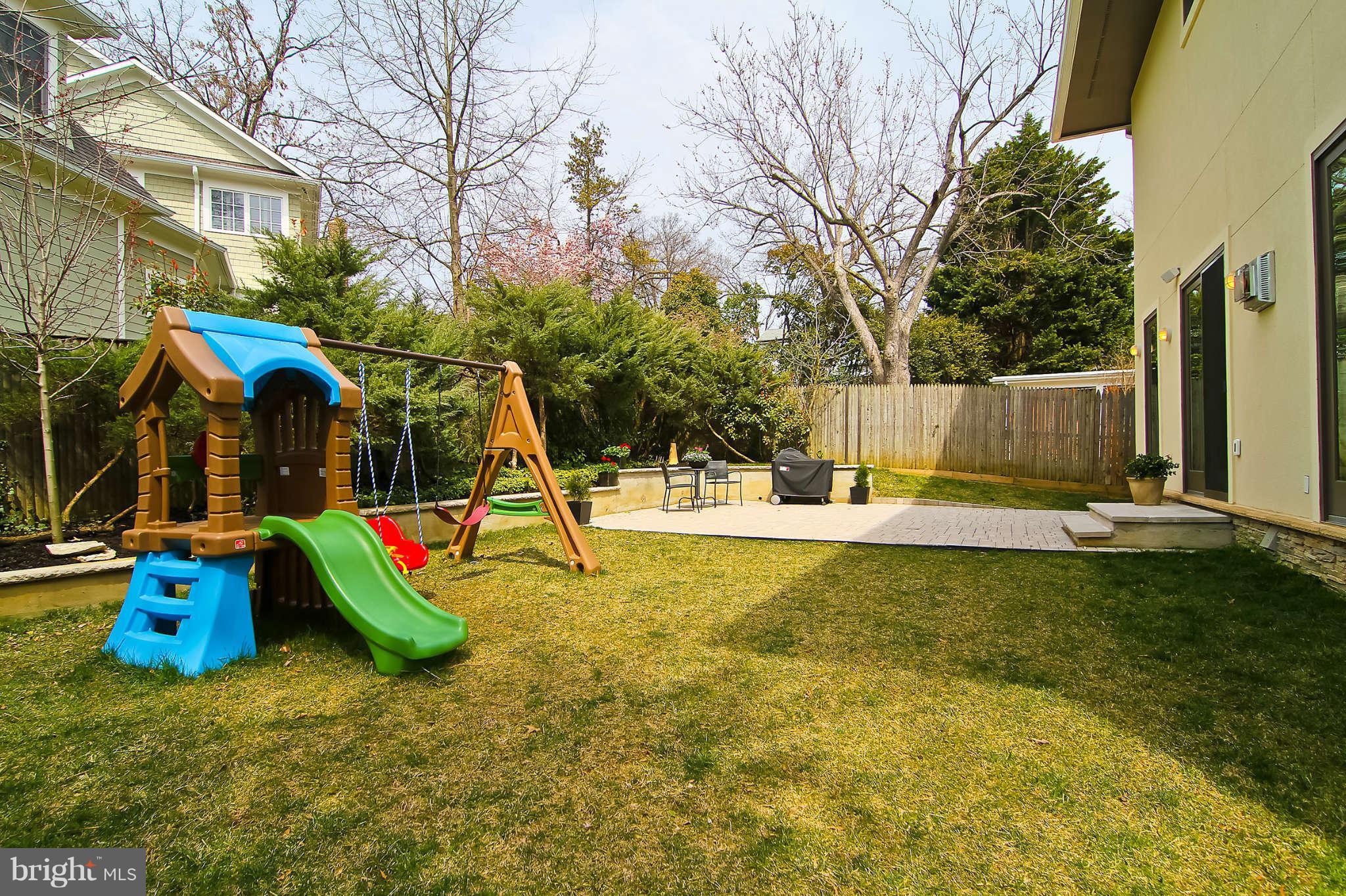 5610 Warwick Place Chevy Chase, MD 20815 - Photo 30 of 30 Exterior (Rear)