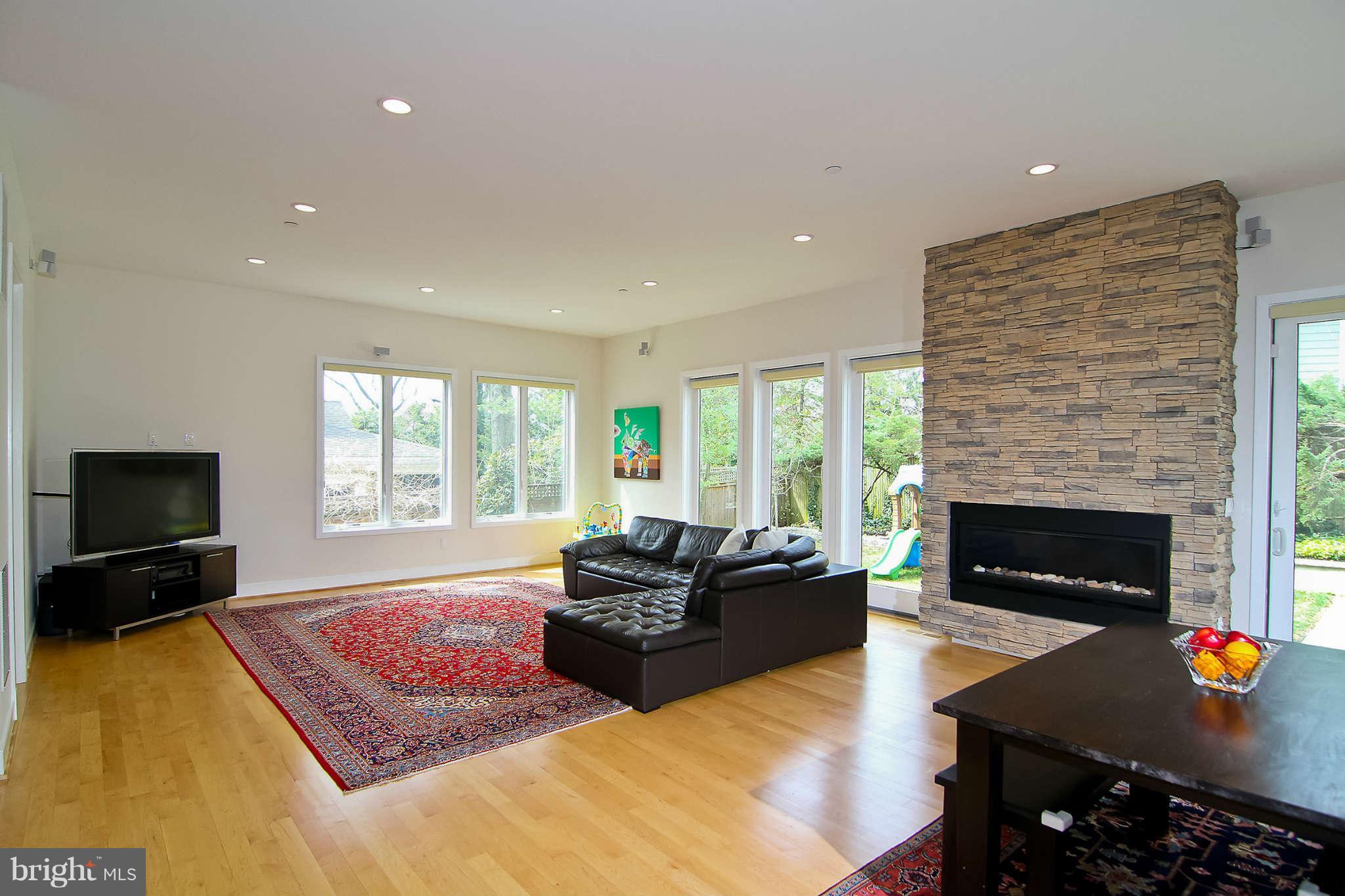 5610 Warwick Place Chevy Chase, MD 20815 - Photo 6 of 30 Expansive Family Room