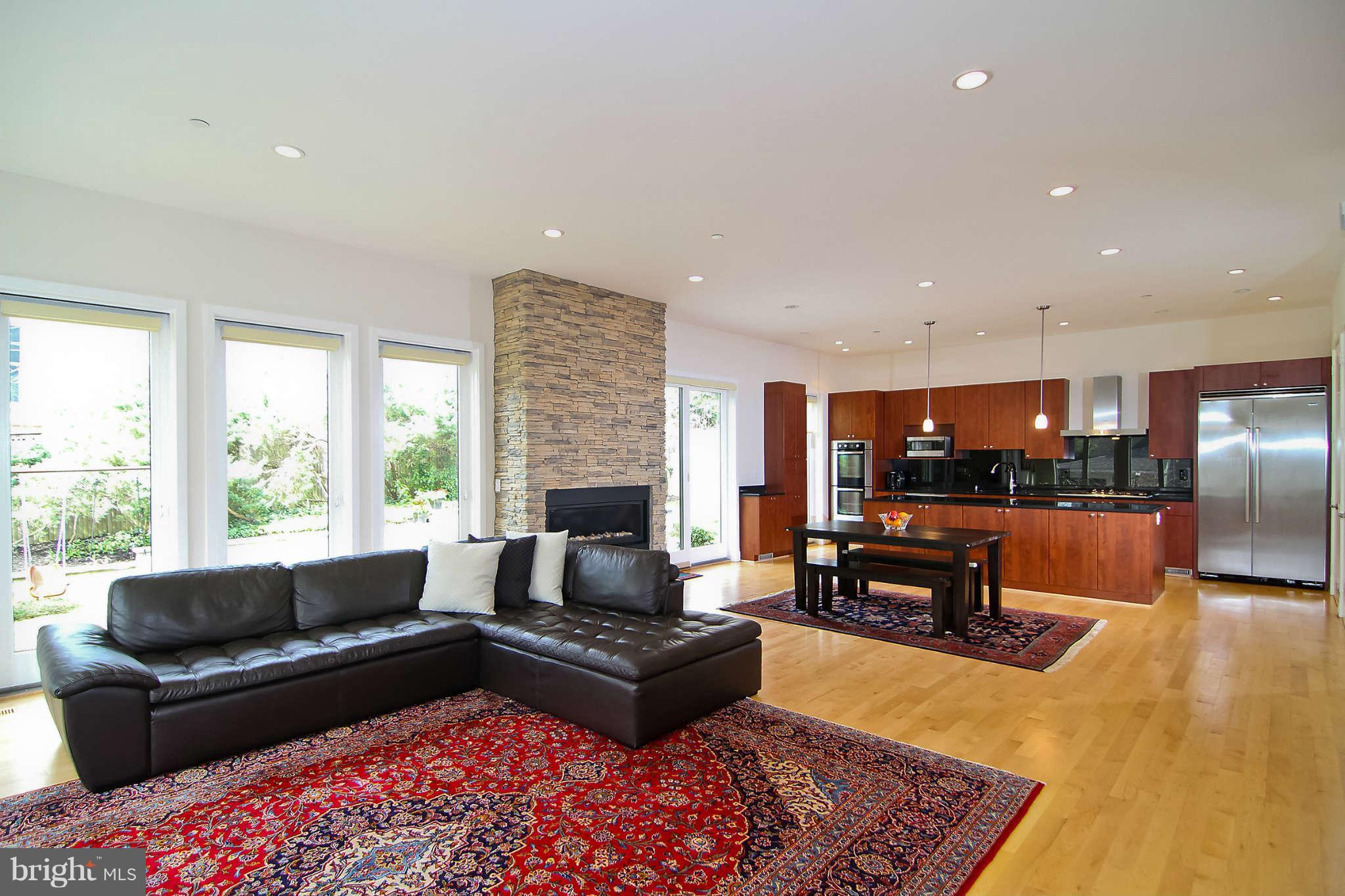 5610 Warwick Place Chevy Chase, MD 20815 - Photo 7 of 30 Family Room