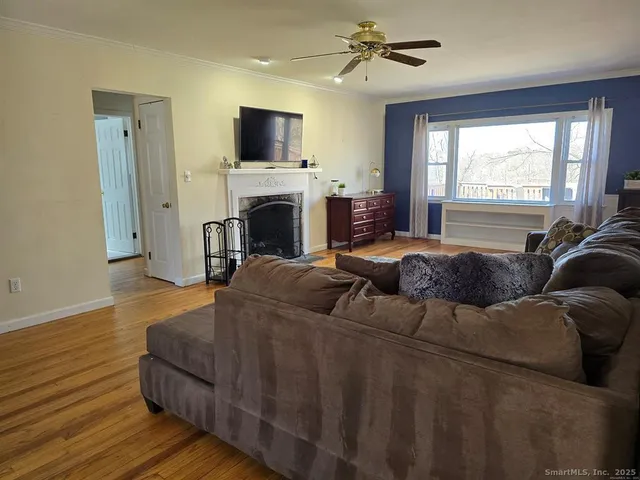 $3,400 | 856 Shagbark Drive, Orange, CT 06477