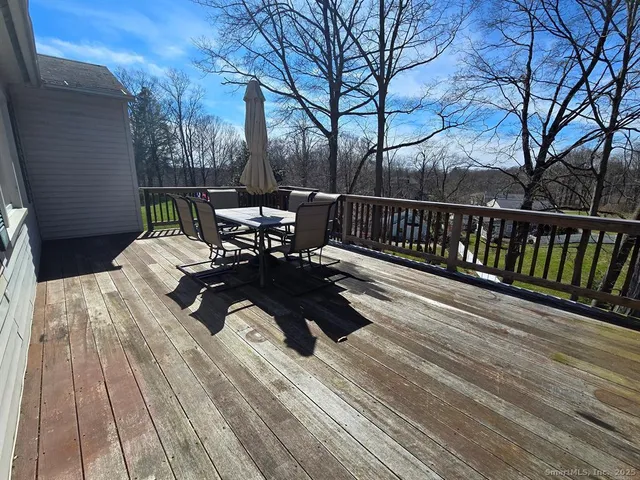 $3,400 | 856 Shagbark Drive, Orange, CT 06477