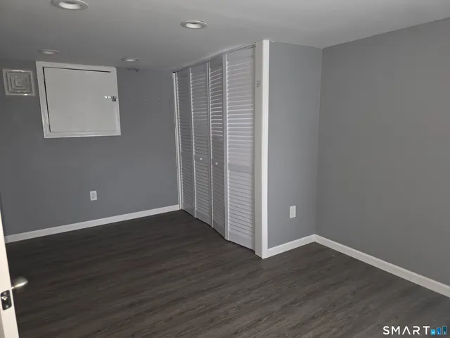 $3,400 | 856 Shagbark Drive, Orange, CT 06477