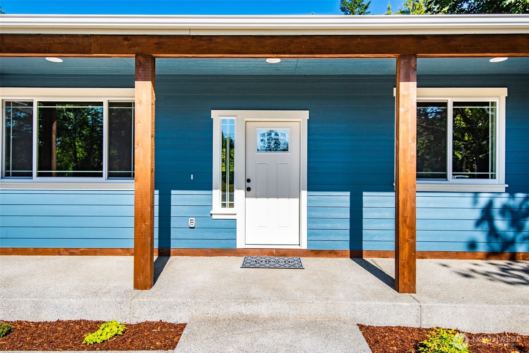 716 Tipsoo Loop South Rainier, WA 98576 - Photo 3 of 36